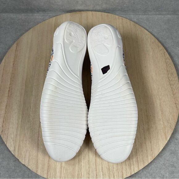 UIN Women Tulip in May 4 Menorca III Size 7.5 Slip OnShoe Satin Silk Ballet Flat - Picture 6 of 8